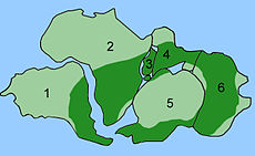 Glossopteriksen nykyinen levinneisyys permikautisella kartalla, jossa näkyy mantereiden yhteys. (1. Etelä-Amerikka 2. Afrikka 3. Madagaskar 4. Intia 5. Etelämanner ja 6. Australia)  