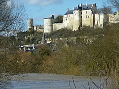 The Château de Chinon, and the Vienne river.