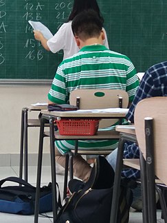 A tárgyak mindig azonos módon történő elrendezése olyan gyermekkori viselkedés, amelyet gyakran az autizmushoz vagy autizmus spektrumú rendellenességekhez társítanak.
