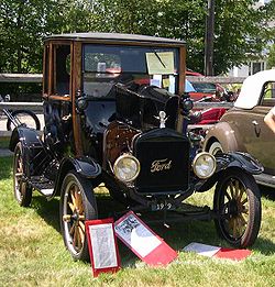 1919 Ford Modelo T Highboy Coupe