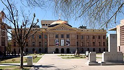 Arizona State Capitol, där den statliga lagstiftande församlingen huserade, är numera ett museum.
