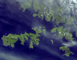 Les îles Hermites (au centre) et le Cap Horn (en bas à droite) vus de l'espace.