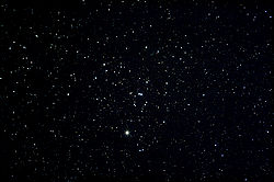 Hyades, Taurus takımyıldızında çıplak gözle görülebilen bir açık kümedir