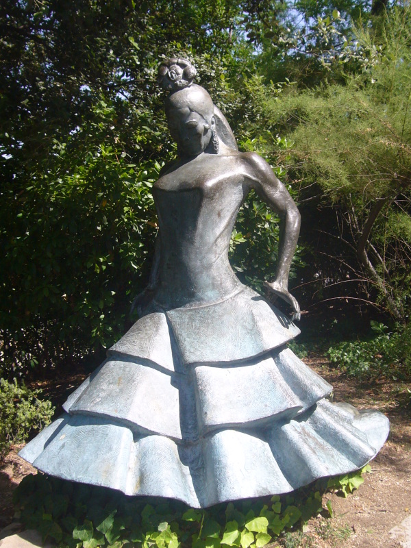 Statua Amaya w Jardins de Joan Brossa, Barcelona