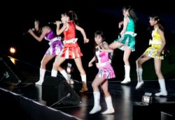 Grupul de fete idol Momoiro Clover Z