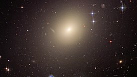 ESO 325-G004 eliptik bir galaksidir
