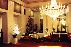Park Avenue foyer (i 1988)