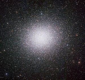  Billede af Omega Centauri med VLT Survey Telescope. Kilde: ESO.