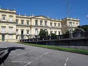 El antiguo Palacio Imperial en mejores tiempos. Albergaba el Museo Nacional  