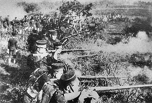 Japanische Truppen im Gefecht