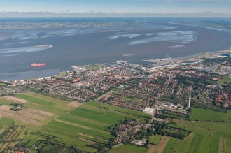 Cuxhaven with Elbe, in the background Schleswig-Holstein