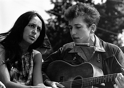 Joan Baez and Bob Dylan sang at the March