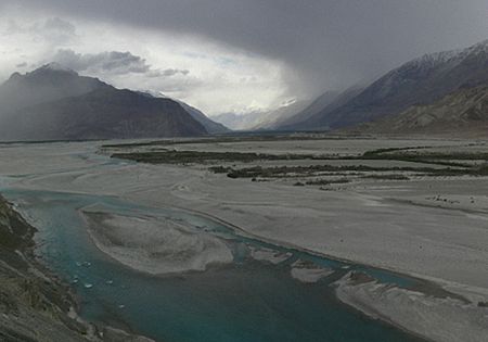 Shyok nehri ve vadisi