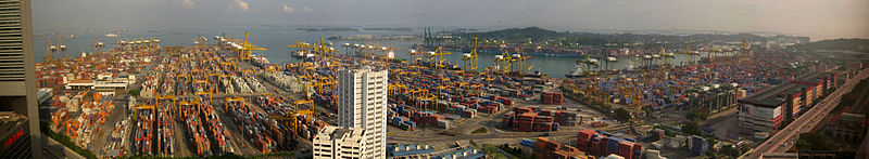 Singapores havn er en af de travleste havne i verden.  