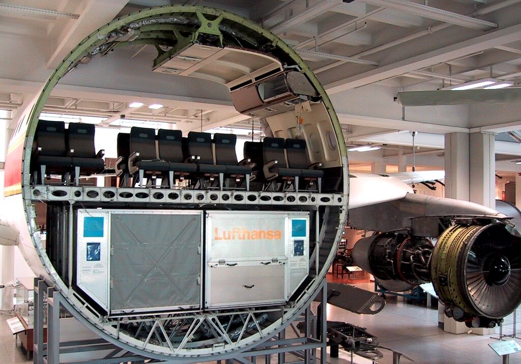 Airbus A300 romp in het Deutsches Museum in München, Duitsland  