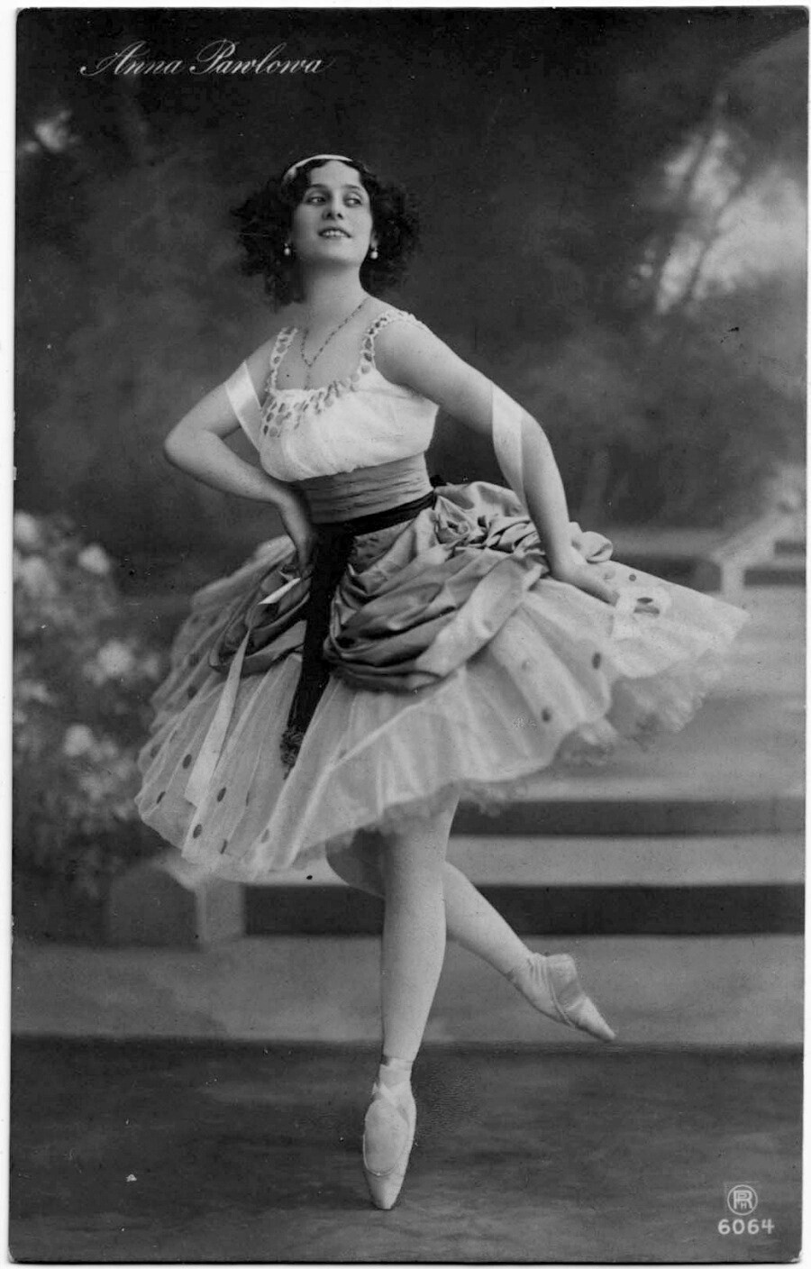 Anna Pavlova come Lise in La Fille Mal Gardée. San Pietroburgo 1912