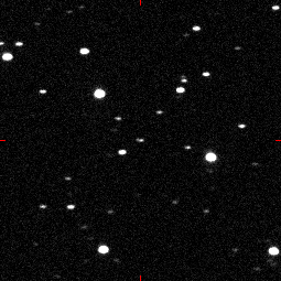 Flyby dell'asteroide 2004 FH (il punto centrale è seguito dalla sequenza). L'altro oggetto che lampeggia è un satellite artificiale
