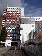 Las residencias William Murdoch y James Watt.  