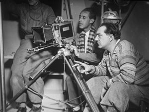 Fritz Lang po prawej