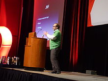 Jimmy Wales presenta la Fundación Jimmy Wales en Wikimania 2015 en la Ciudad de México.