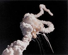 Challenger eksploduje podczas startu w 1986 r.