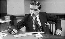 Charles Ponzi vuonna 1920 työskennellessään vielä liikemiehenä Bostonissa.  