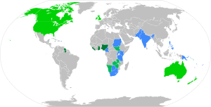 Naciones en las que el inglés es una lengua oficial (de facto o de jure). Los países de la anglosfera son un subconjunto de aquellos en los que el inglés es la principal lengua materna.   Anglosfera   Oficial como lengua mayoritaria   Oficial como lengua minoritaria   Co-oficial como lengua mayoritaria   Co-oficial como lengua minoritaria   Es necesario explicar la página web no oficial []   No es oficial como lengua mayoritaria   No es oficial como lengua minoritaria El término "lengua mayoritaria" se define aquí como una lengua de la que más del 50% de la población tiene algún dominio. No significa que este dominio sea nativo, ni que el inglés sea la lengua más utilizada del país respectivo.  