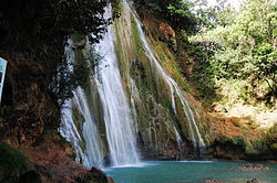 Vandfald i El Limón, Samaná