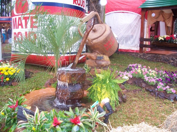 Rzeźba Mate, w Oberá, Misiones, Argentyna