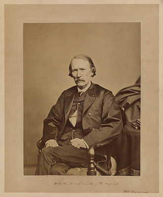 La última fotografía de Carson fue tomada en Boston hacia el 20 de marzo de 1868 por James Wallace Black. La fotografía fue firmada y vendida por un récord de 48.000 dólares en una subasta el 23 de marzo de 2010.