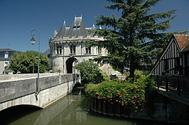 Porte Saint Georges.