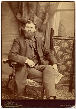 Ein Selbstporträt von Francis Edgar (F. E.) Stanley, aufgenommen um 1882