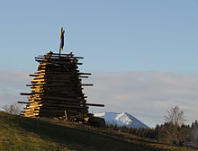 Spark fire with witch puppet, near Görisried (2016)