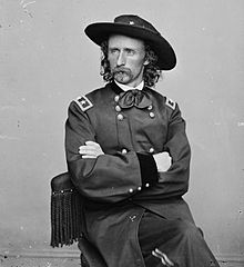 George Armstrong Custer førte amerikanske soldater mod indianere i det vestlige Kansas.  