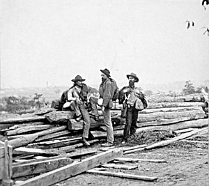 Gefangengenommene konföderierte Soldaten (unbekannter Fotograf)