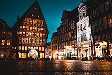 Market place with Knochenhaueramtshaus