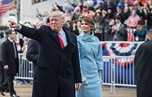 Præsident og førstedame Trump går i paraden