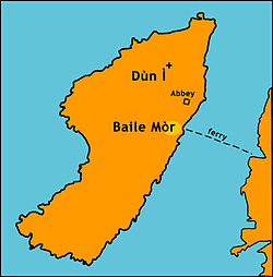 Iona, che mostra la posizione dell'abbazia e di Dùn Ì
