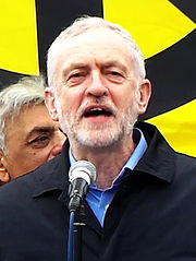 Corbyn ved et politisk møde på Trafalgar Square, februar 2016  