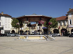 The Astarac square, Mirande
