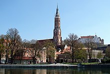 City view with Isar, St. Martin's church and Trausnitz castle