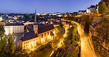 El casco antiguo de Luxemburgo de noche