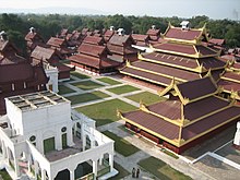 Terenul Palatului Mandalay.  