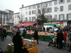 Market in the Gambetta street, Saint-Girons