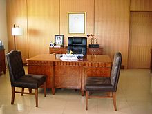 Un bureau de maire