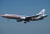 Et American Airlines DC-10-fly, der ligner det fly, der blev ramt af American Airlines Flight 96.  