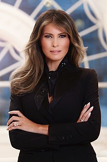 Officielt portræt af Melania Trump som USA's førstedame.