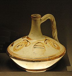 Lagynos versierd met muziekinstrumenten, 150100 ‑BC, het Louvre  