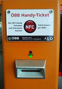 Šiuo Austrijos valstybinių geležinkelių aparatu bilietus taip pat galima patvirtinti naudojant NFC technologiją. Jei NFC galintis veikti mobilusis telefonas bus pridėtas prie vietos su užrašu "NFC", bus išsiųsta SMS žinutė su bilietu.