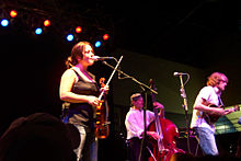 Sara Watkins, Mark Schatz ja Chris Thile aastal 2003